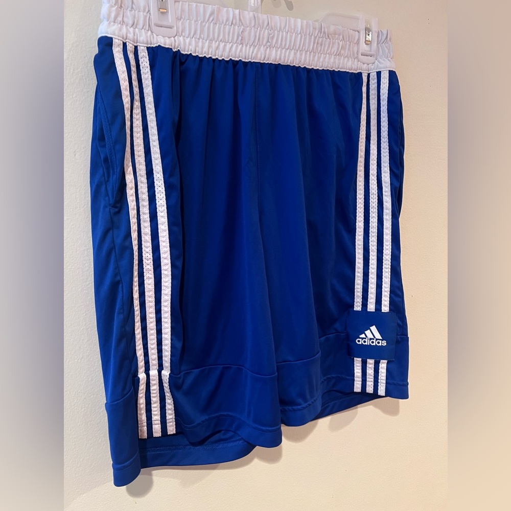 Men’s Adidas basketball shorts. Size medium